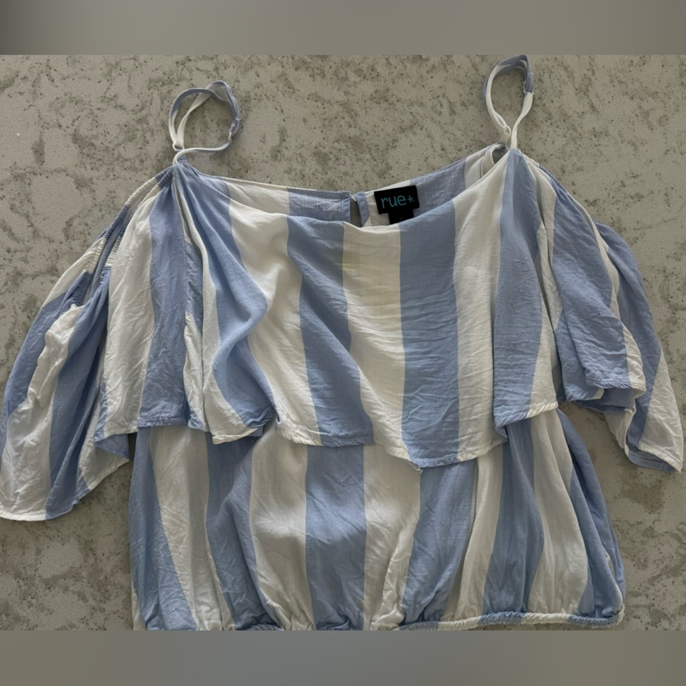 Rue+ Stripped Crop Top Shirt
